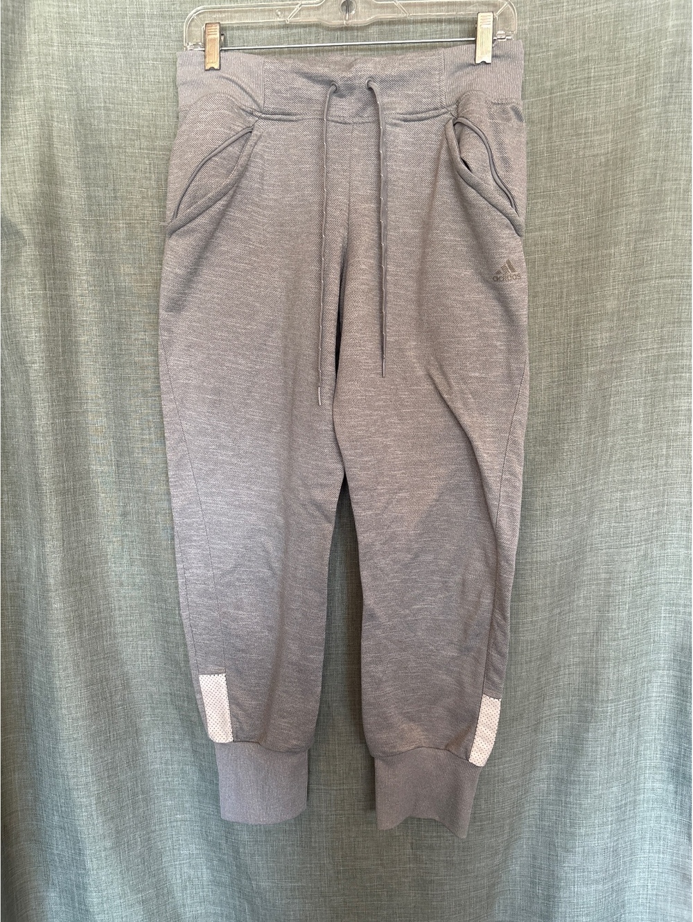 Adidas Women's Gray Jogger Sweatpants Size Small